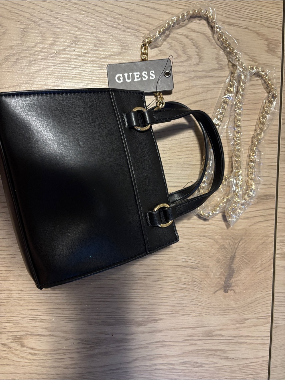 GUESS - Brand new- Black Quilted Mini Taylor Crossbody with Gold Chain Strap - Picture 2 of 7